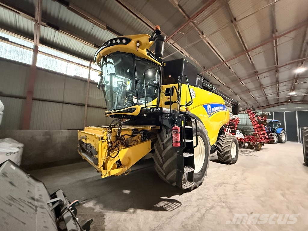 New Holland CR8.90SL, VF35”, GPS, 1.790tim حصادات