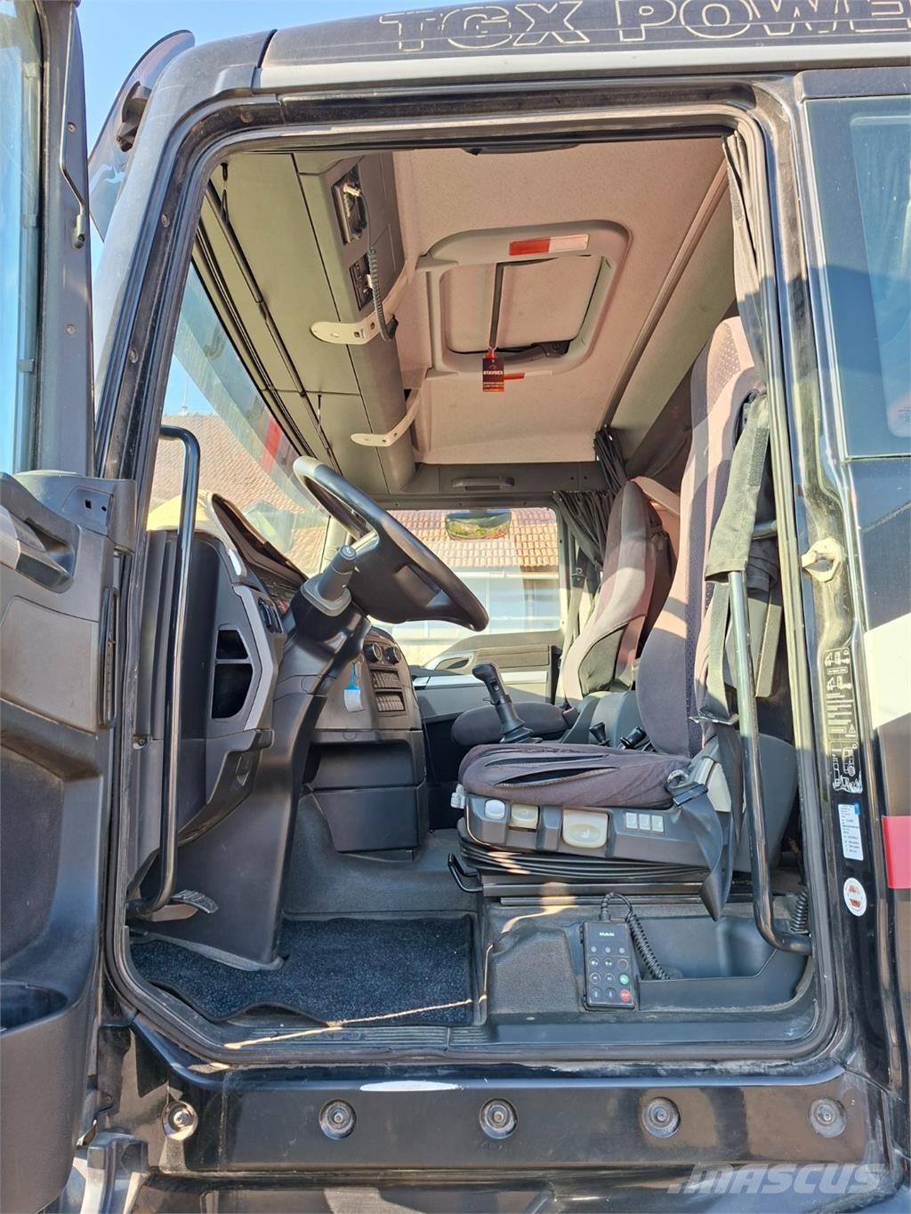 MAN TGX  26.440 6X2-2 LL Camion benne