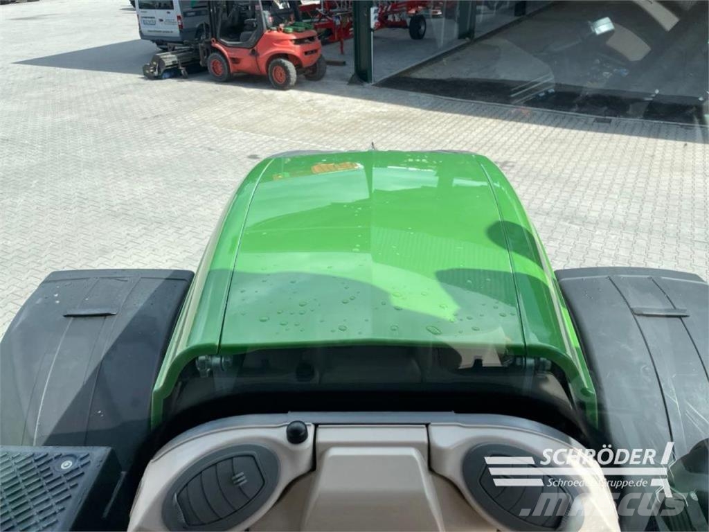 Fendt 828 VARIO S4 PROFI PLUS Трактори