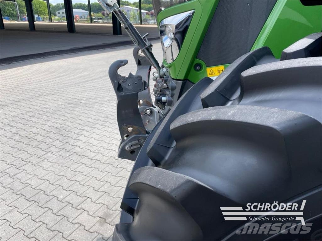 Fendt 828 VARIO S4 PROFI PLUS Трактори