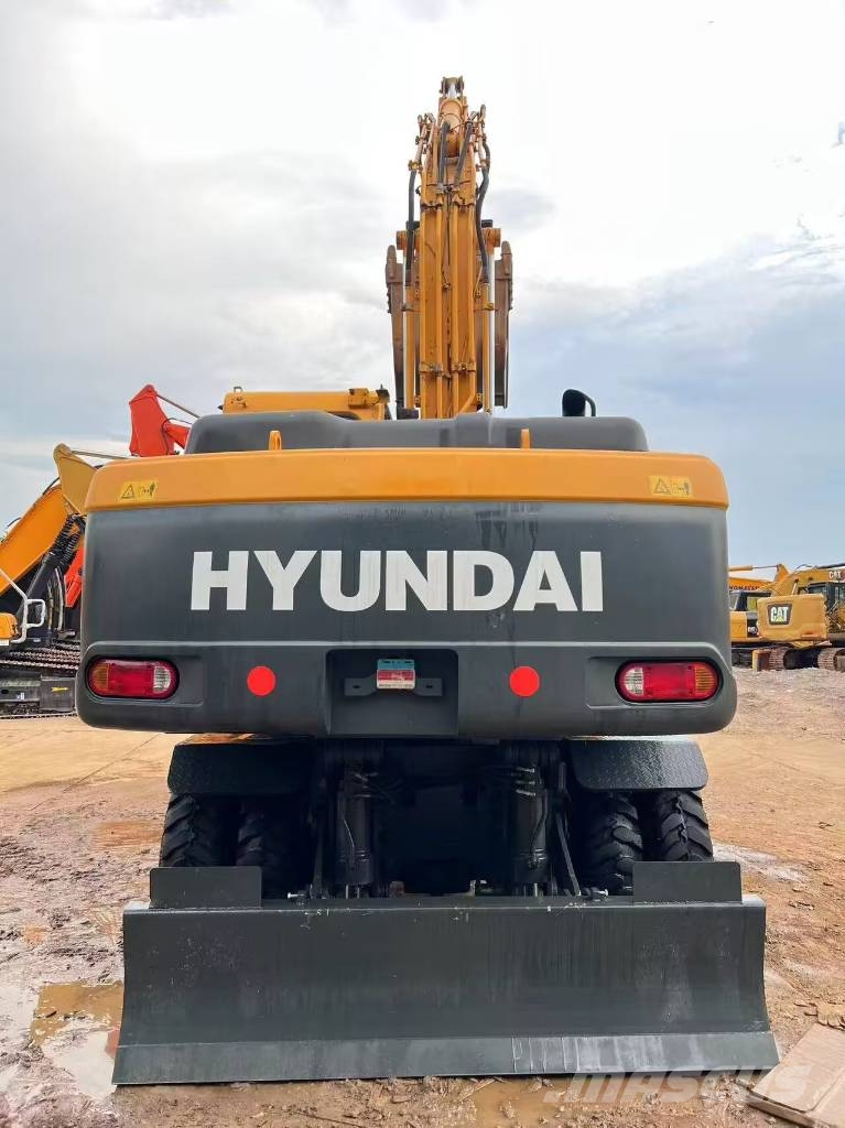 Hyundai 210 w-9t Crawler excavators