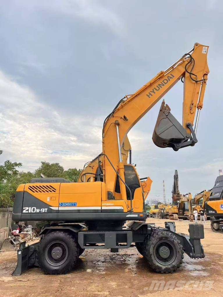 Hyundai 210 w-9t Crawler excavators