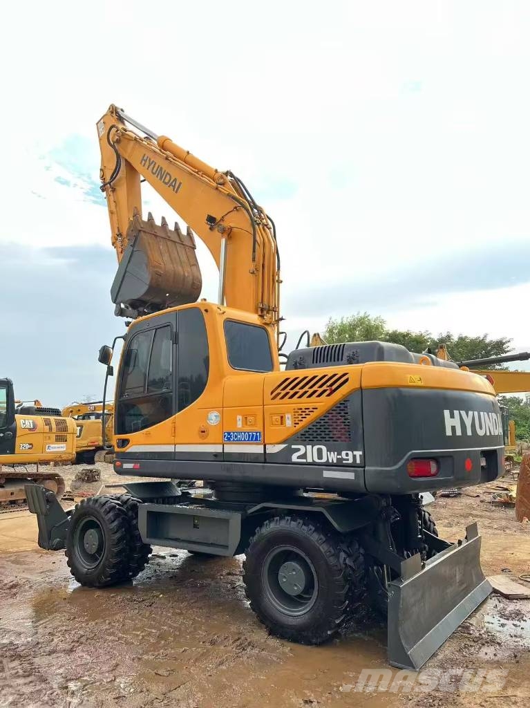 Hyundai 210 w-9t Crawler excavators