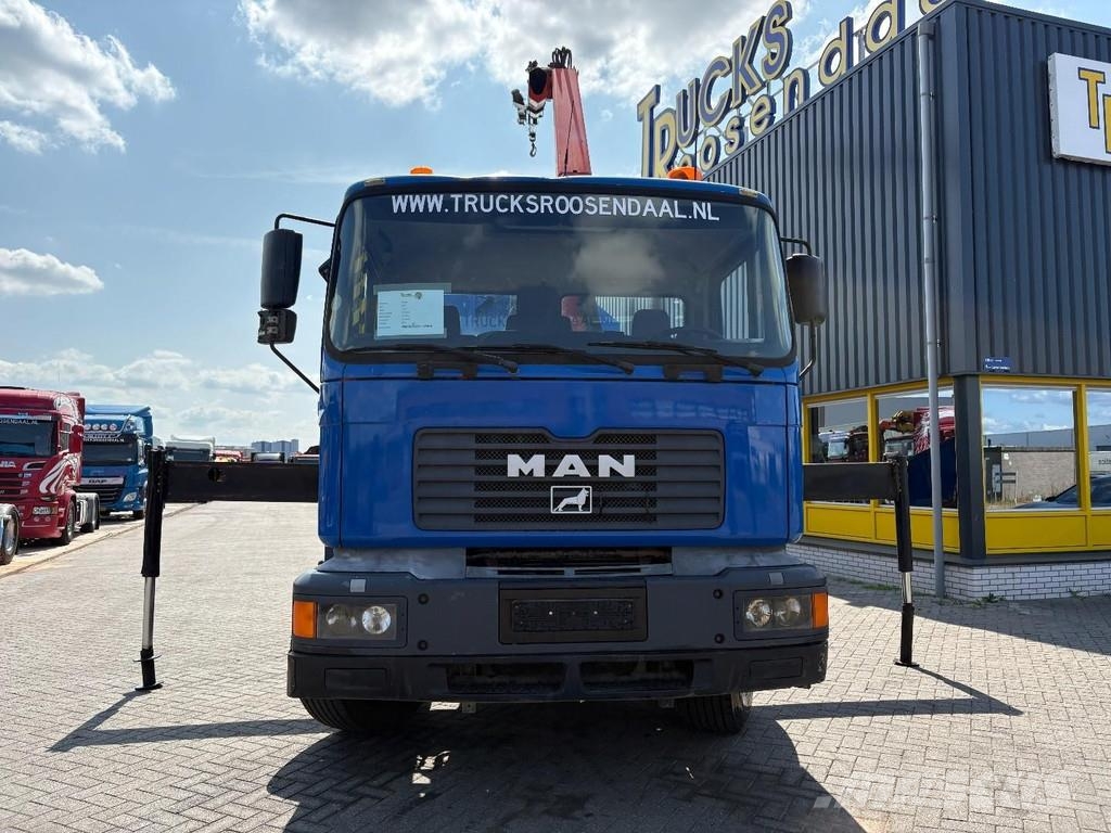 MAN F 2000 28.364 + PALFINGER PK 12080 3X EXT + manual 工程吊钩车