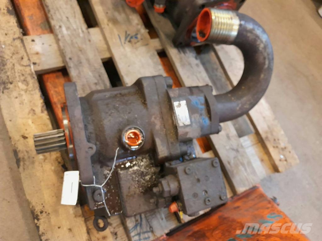 Volvo L180G Hydraulpump P1 VOE15172807 Hidráulicos