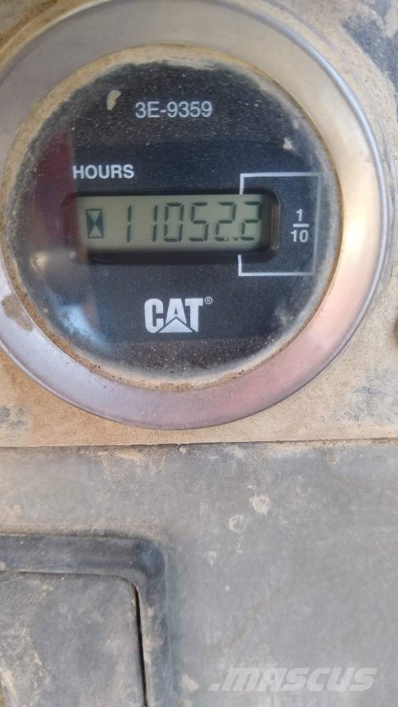 CAT TH63 Carretillas telescópicas
