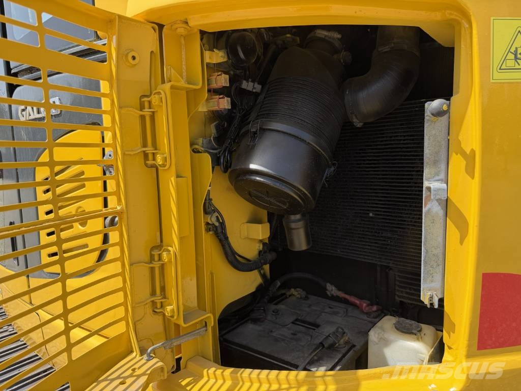 Komatsu PC138US-8 Escavadeiras de esteiras