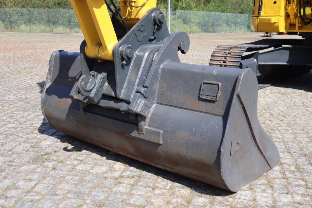 Komatsu PC138US-8 Escavadeiras de esteiras