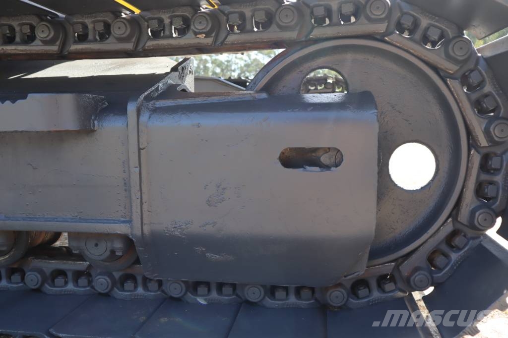 Komatsu PC138US-8 Escavadeiras de esteiras