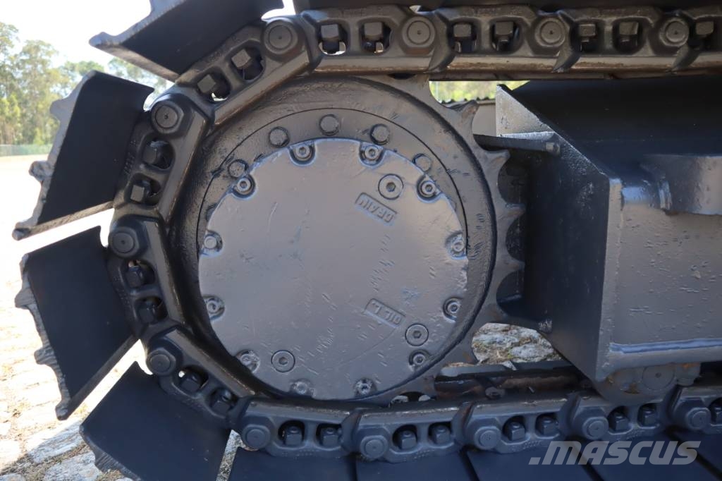 Komatsu PC138US-8 Escavadeiras de esteiras