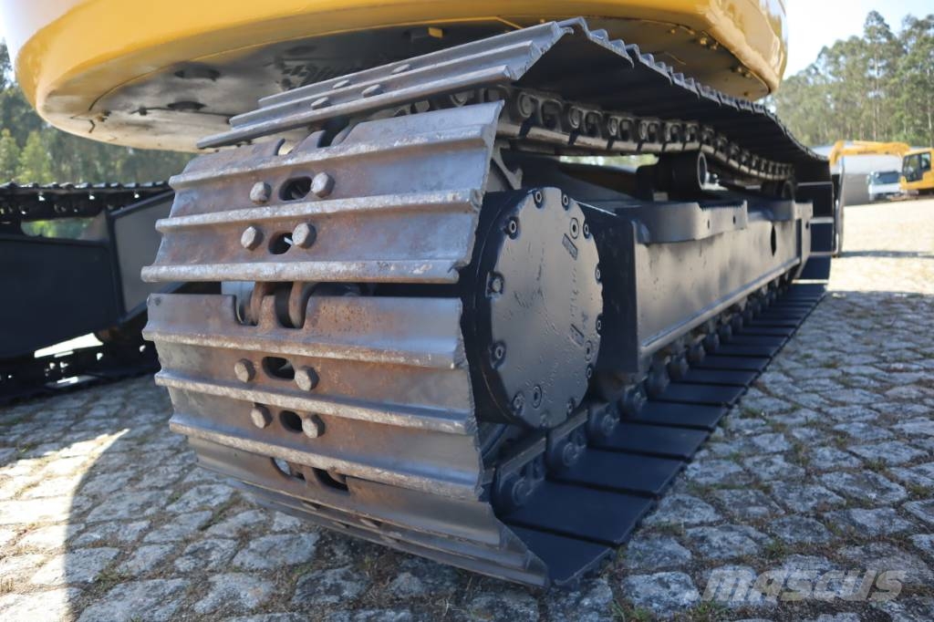 Komatsu PC138US-8 Escavadeiras de esteiras
