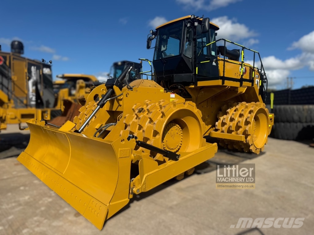 CAT 825 Kompaktorji tal
