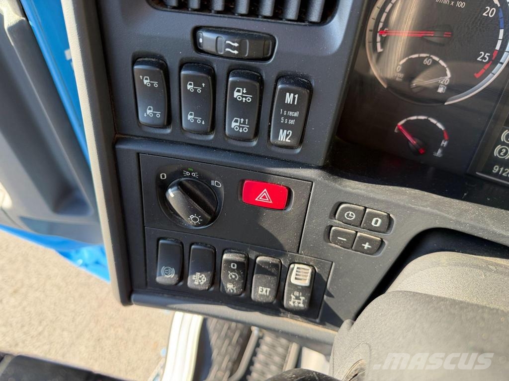 Scania R730 8X4*4 EURO6 + RETARDER + HYDRAULIC PUMP + BDF Kontejnerski kamioni