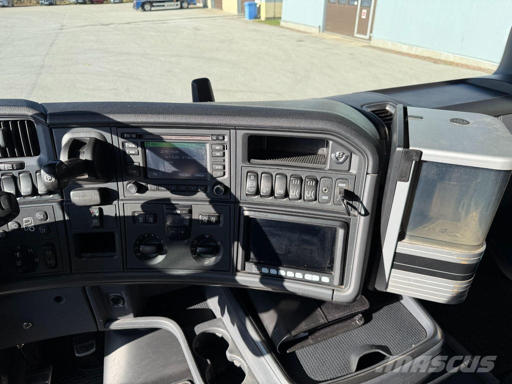 Scania R730 8X4*4 EURO6 + RETARDER + HYDRAULIC PUMP + BDF Kontejnerski kamioni