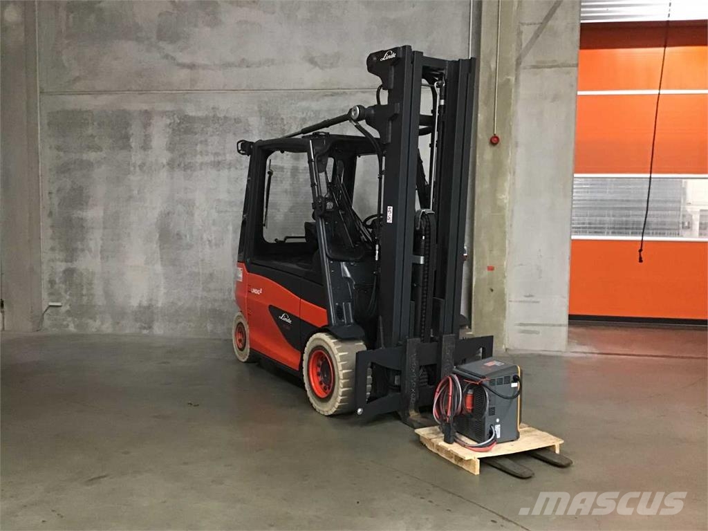 Linde E50HL شاحنات ذات رافعات شوكية تعمل بالكهرباء