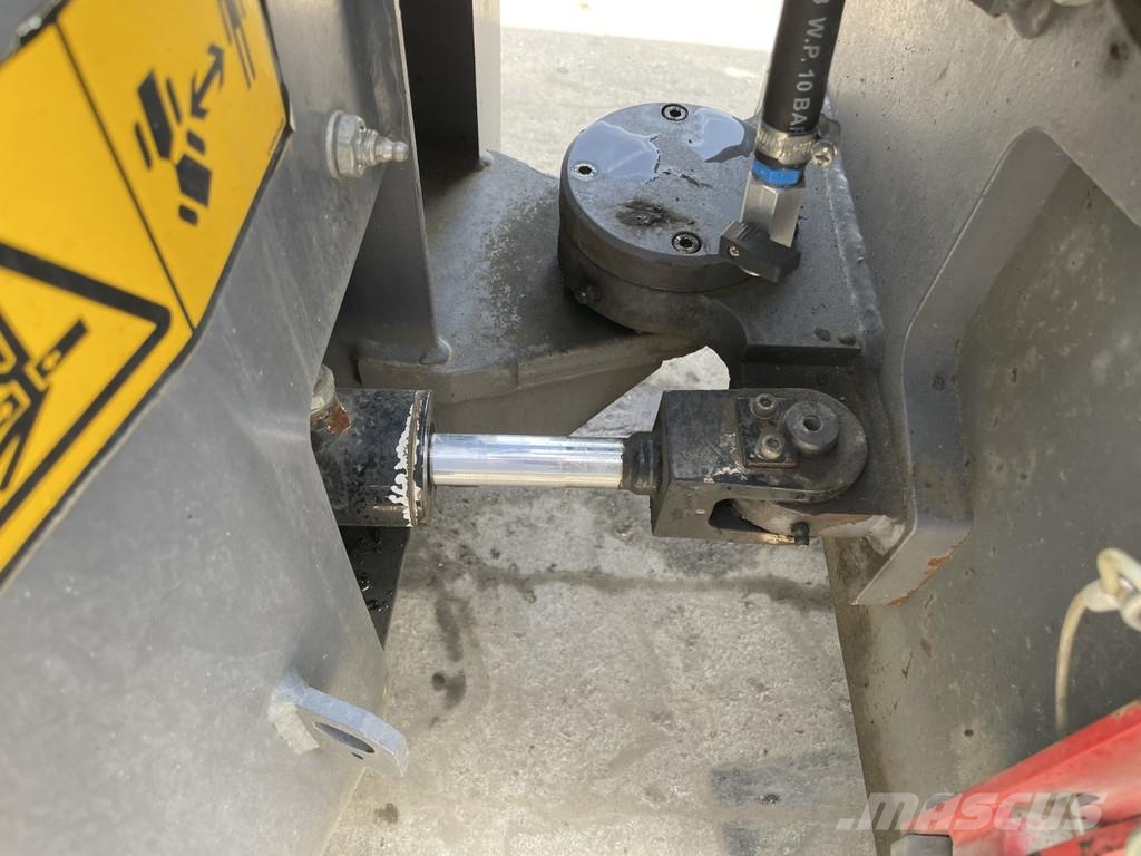Dynapac CC1200C مداحل مزدوجة