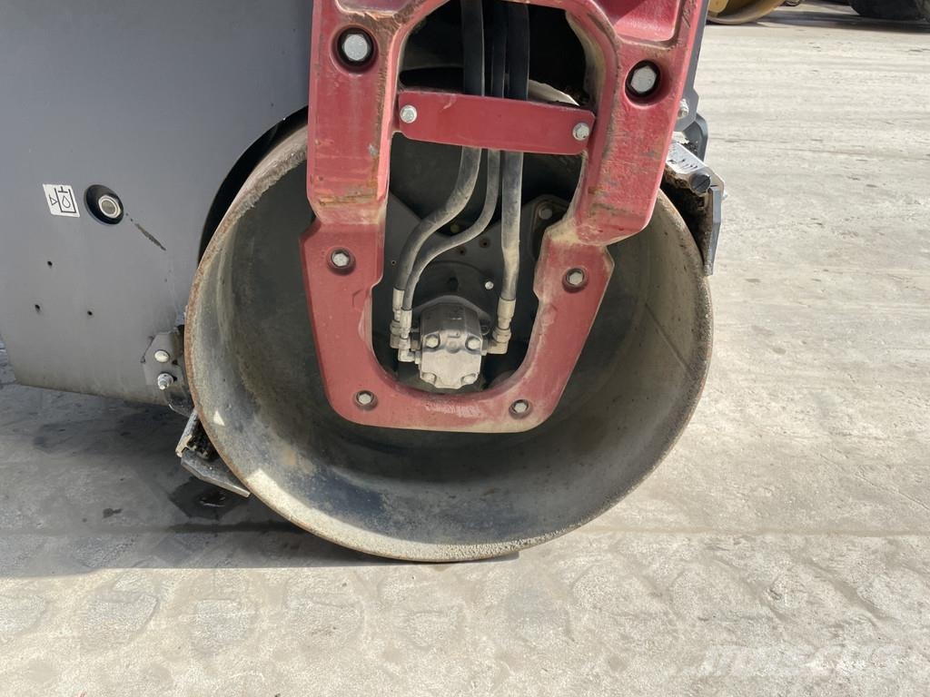Dynapac CC1200C مداحل مزدوجة