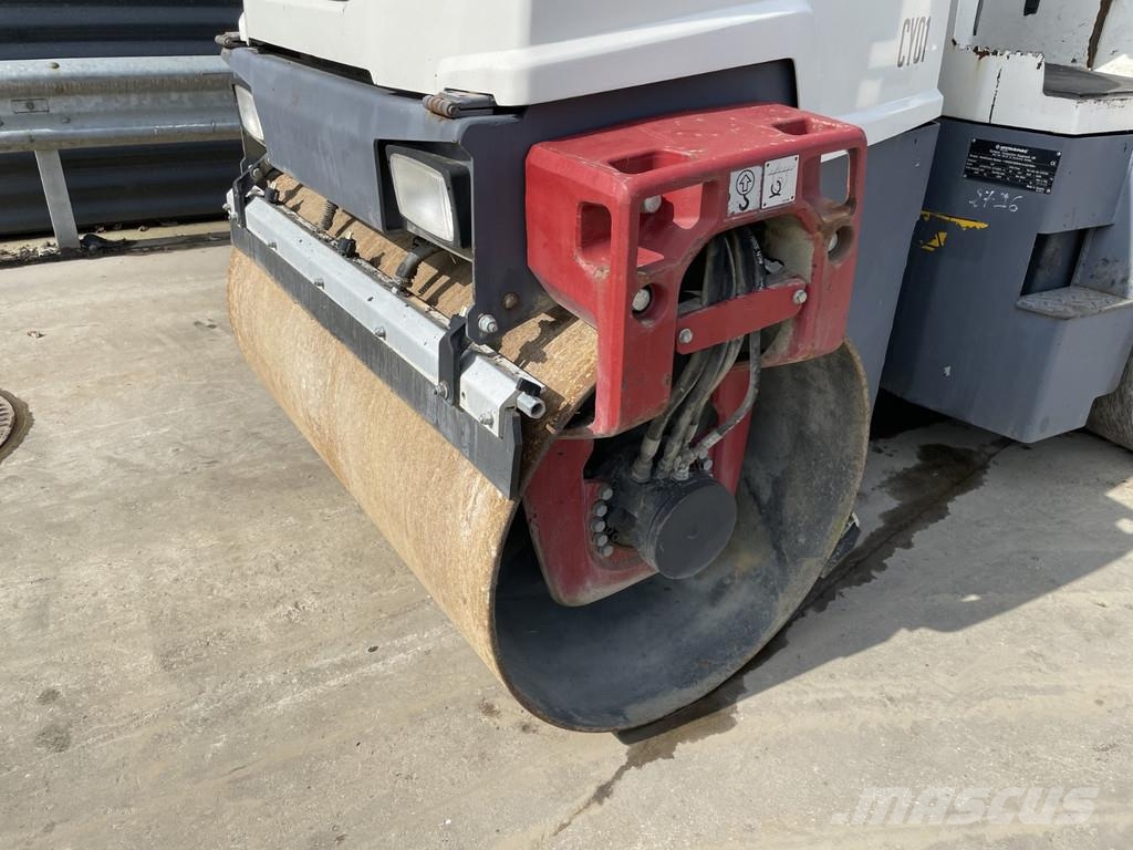 Dynapac CC1200C Kombinované válce