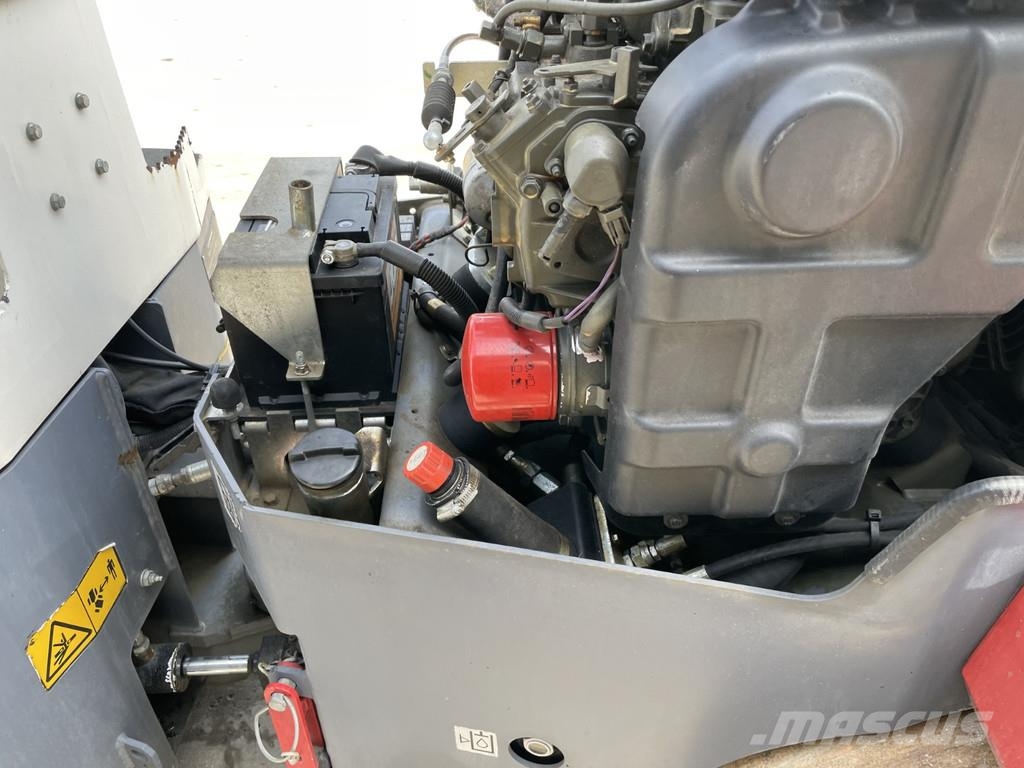 Dynapac CC1200C مداحل مزدوجة