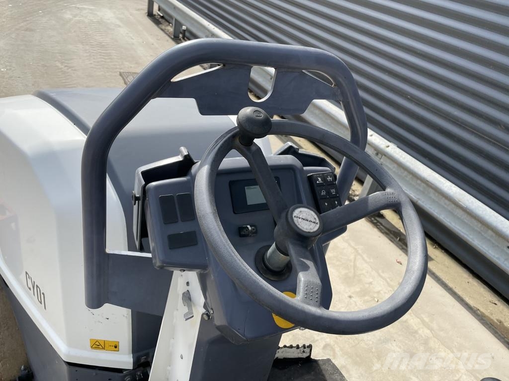 Dynapac CC1200C Kombinované válce
