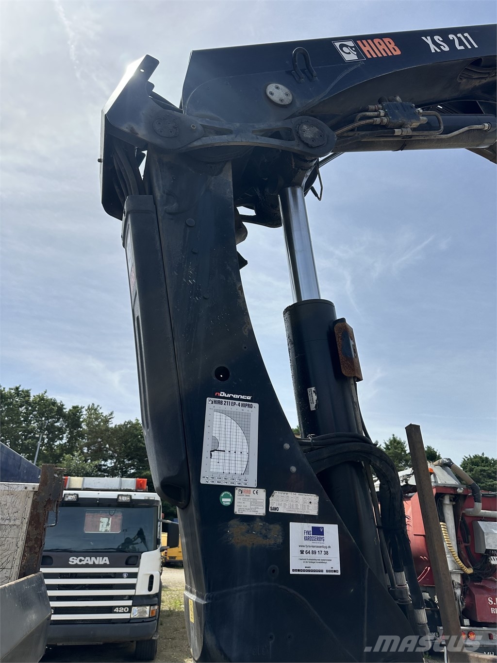 Hiab 211 EP-4 hipro Smagās mašīnas ar celtni