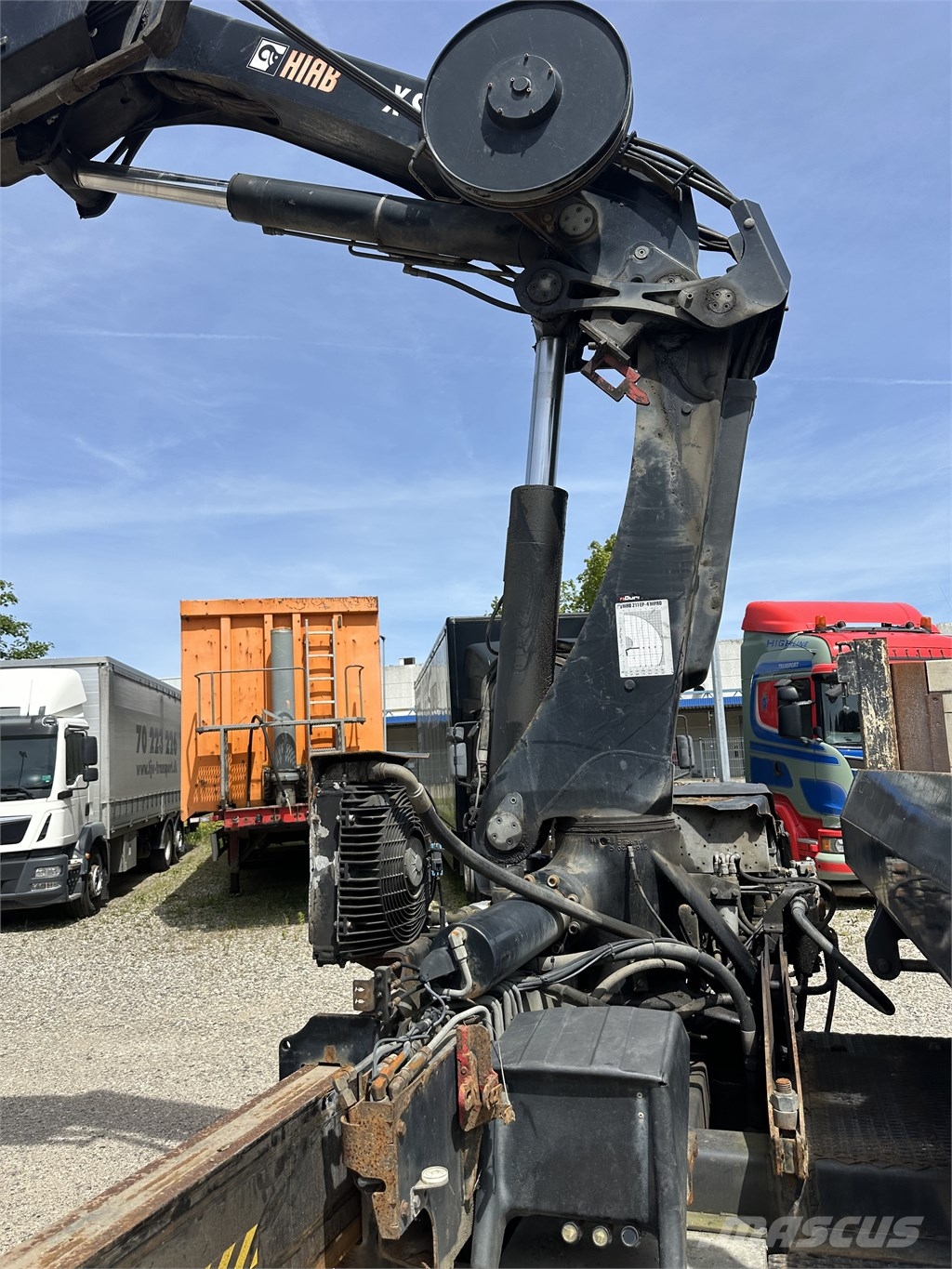Hiab 211 EP-4 hipro Smagās mašīnas ar celtni