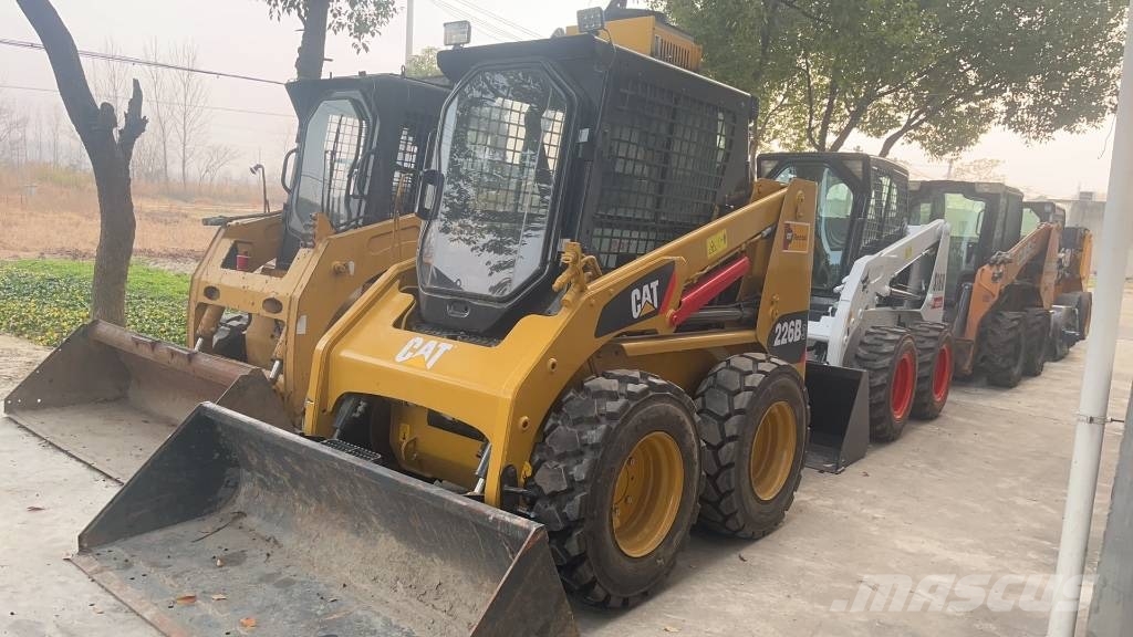 CAT 236 D スキッドステアローダー