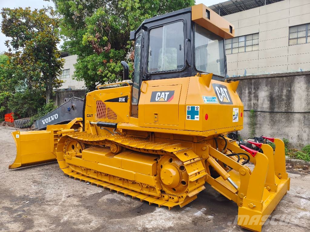 CAT D 5 K Buldožeri guseničari