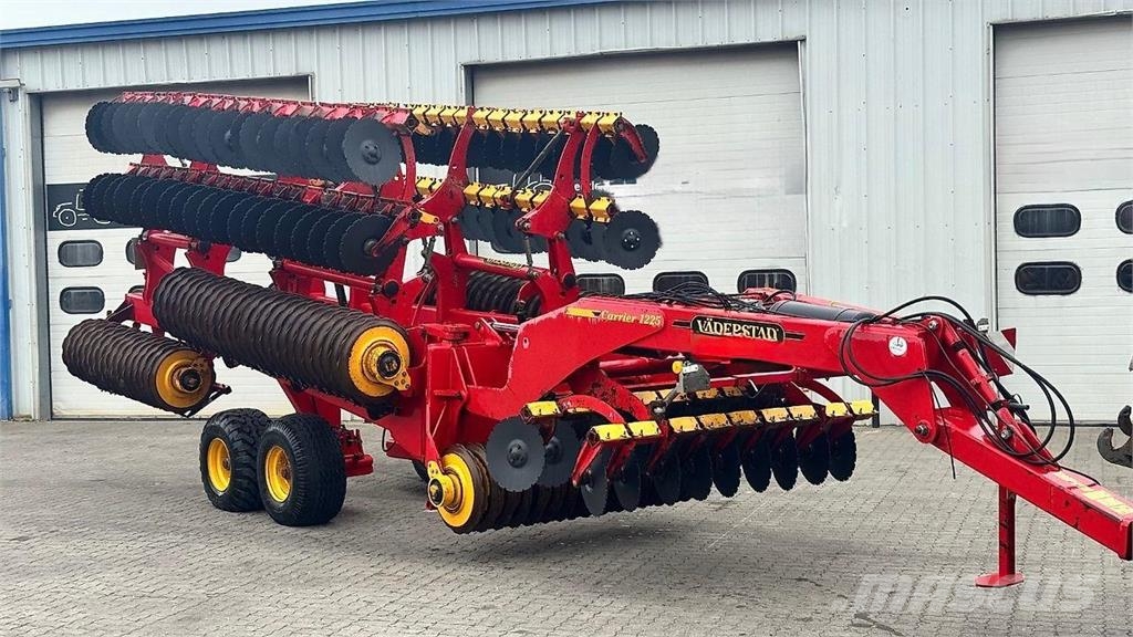 Väderstad Carrier 1225 neue Steelrunner + Discs Gradas de discos