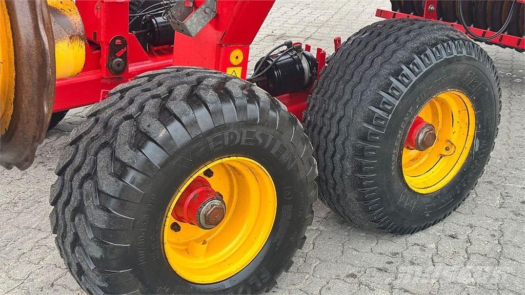 Väderstad Carrier 1225 neue Steelrunner + Discs Gradas de discos