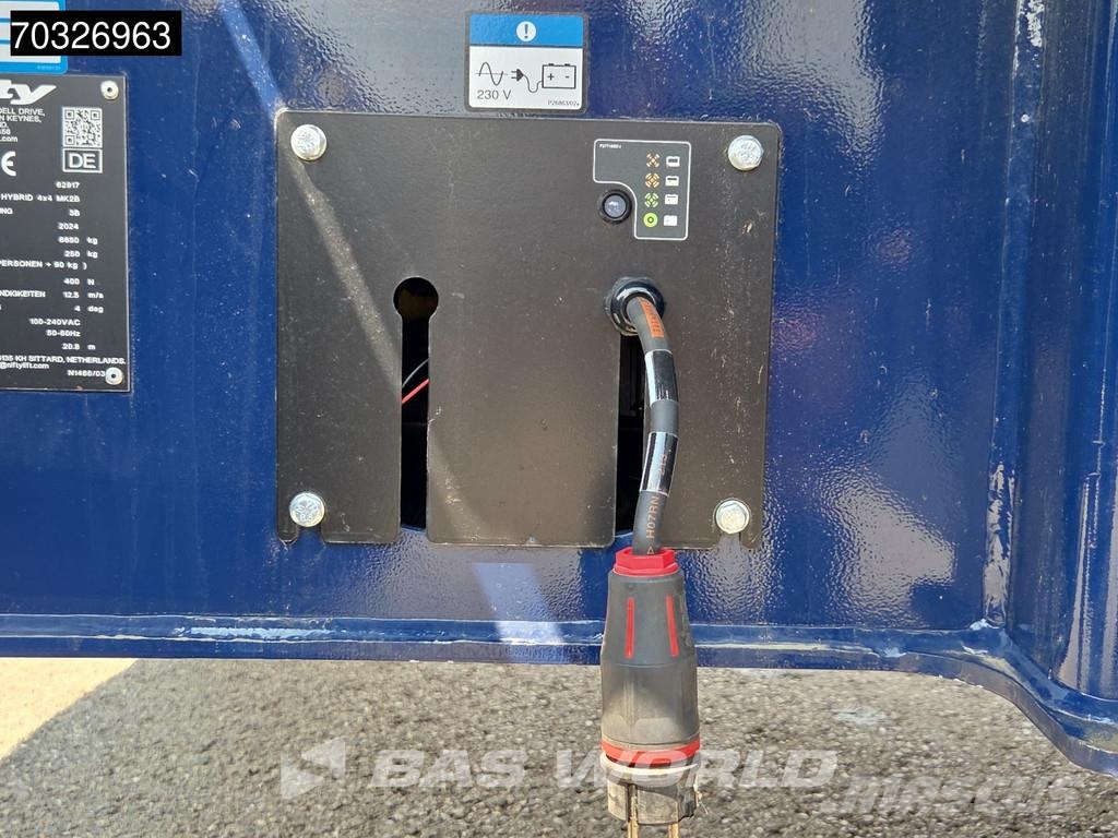 Niftylift HR21 HYBRID Karos emelők