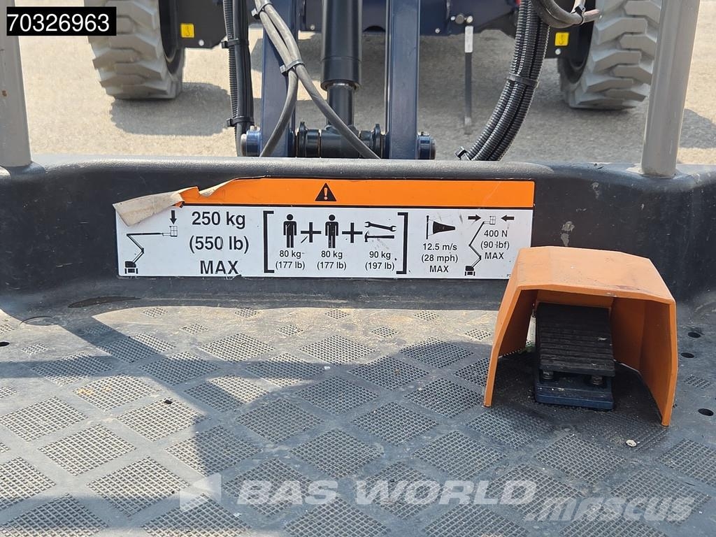 Niftylift HR21 HYBRID Karos emelők