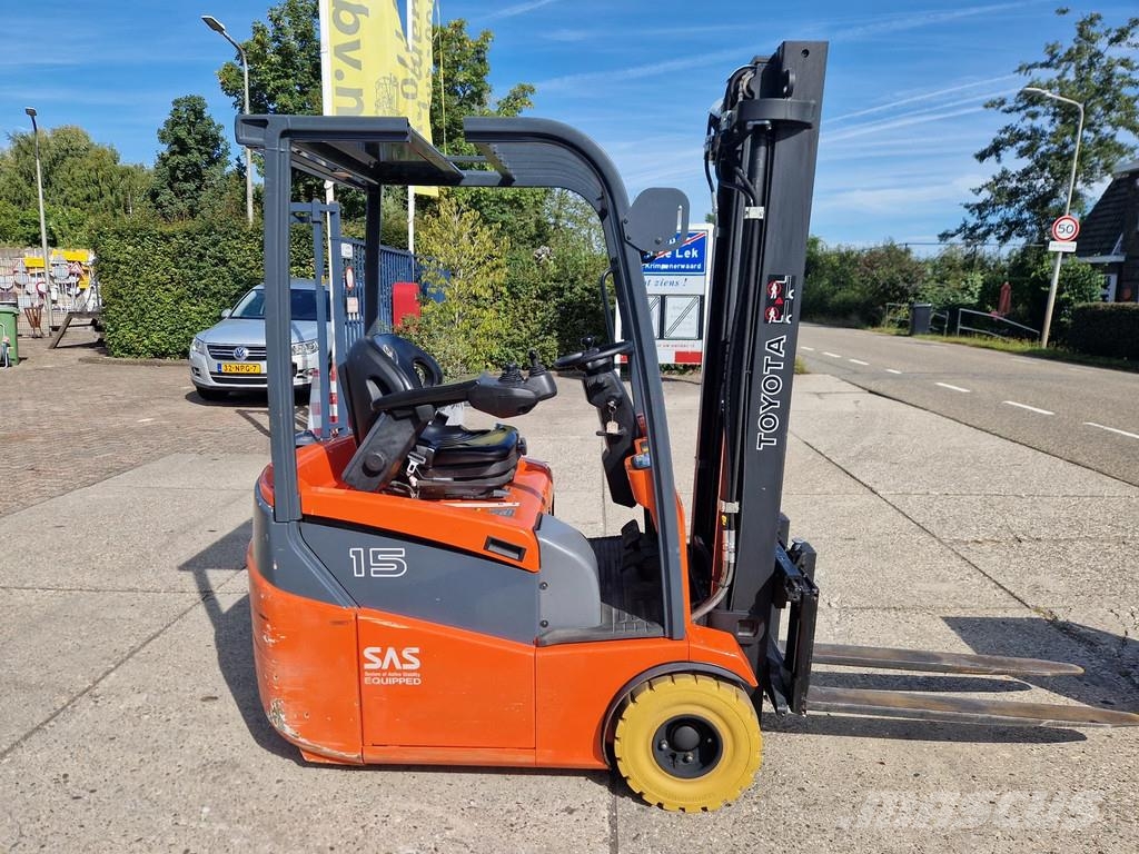 Toyota 1.5 ton elektrisch hefhoogte 5.00m, sideshift Elektrische heftrucks
