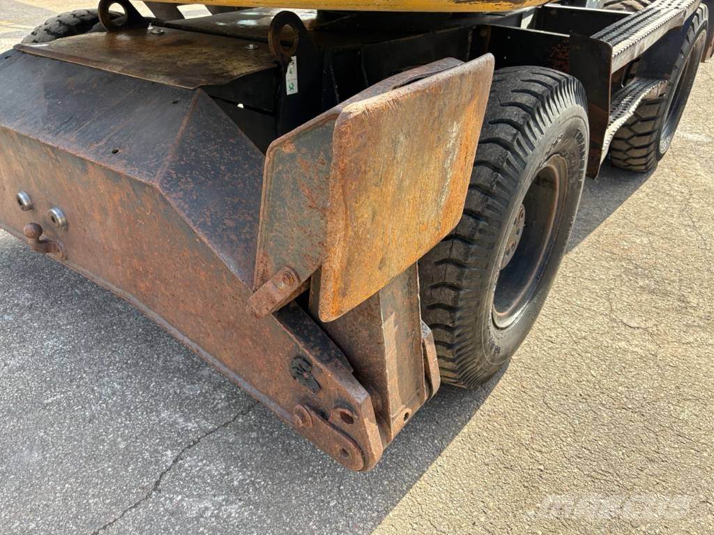 CAT M 312 Bagri na kolesih