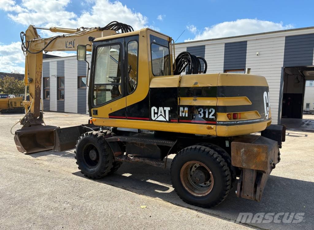CAT M 312 Bagri na kolesih