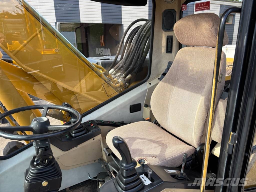 CAT M 312 Bagri na kolesih