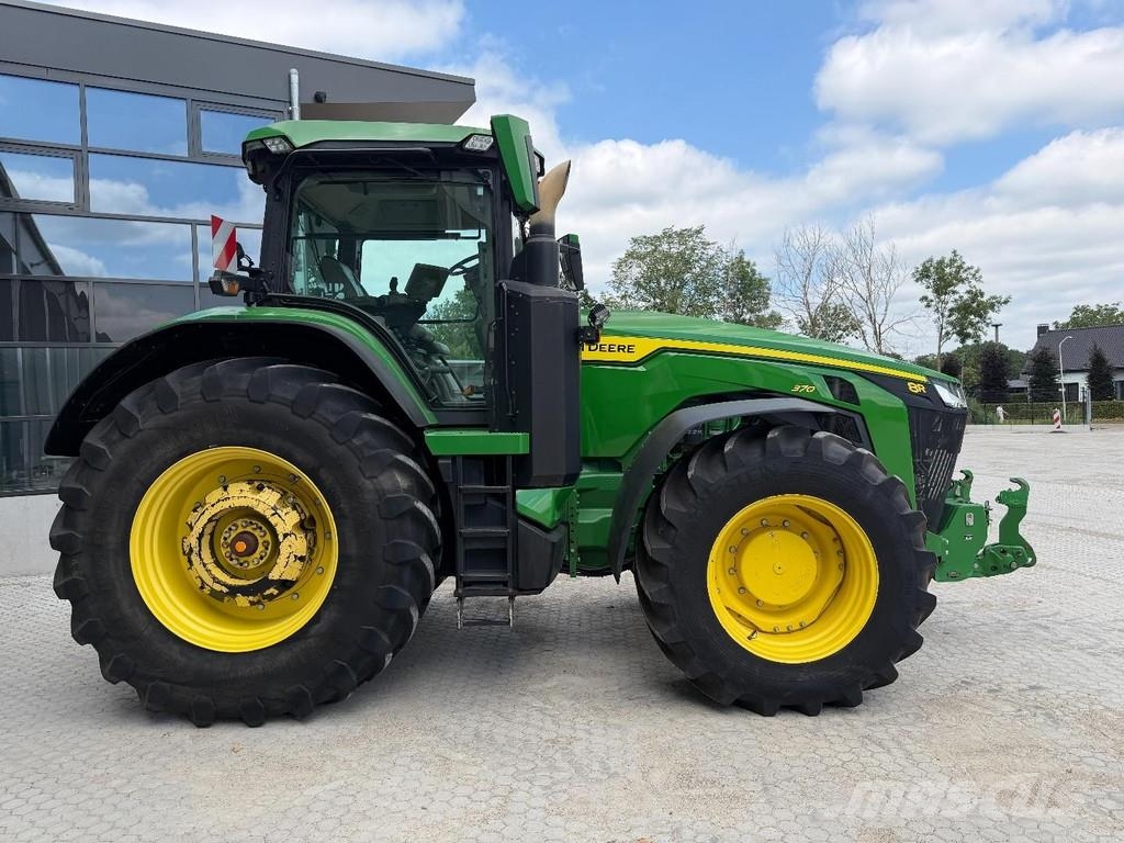John Deere 8R 370 Trattori