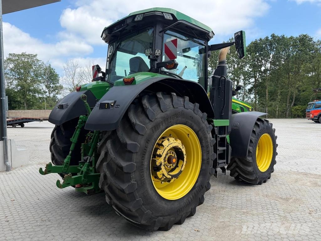 John Deere 8R 370 Trattori