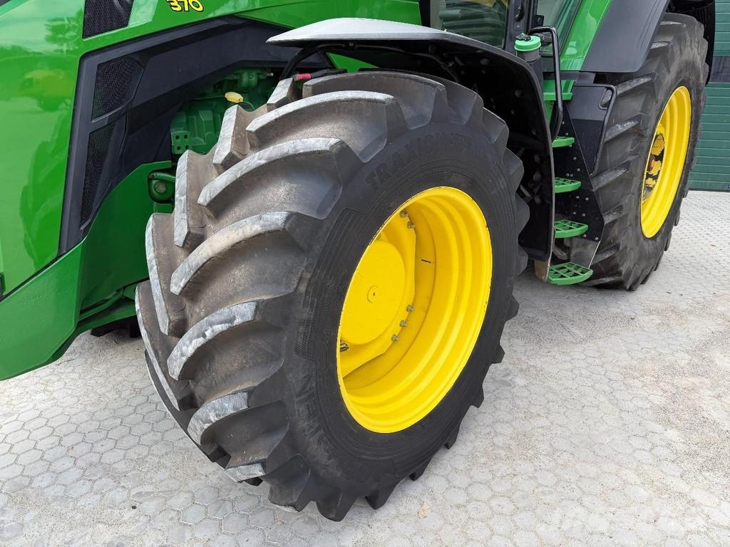 John Deere 8R 370 Trattori