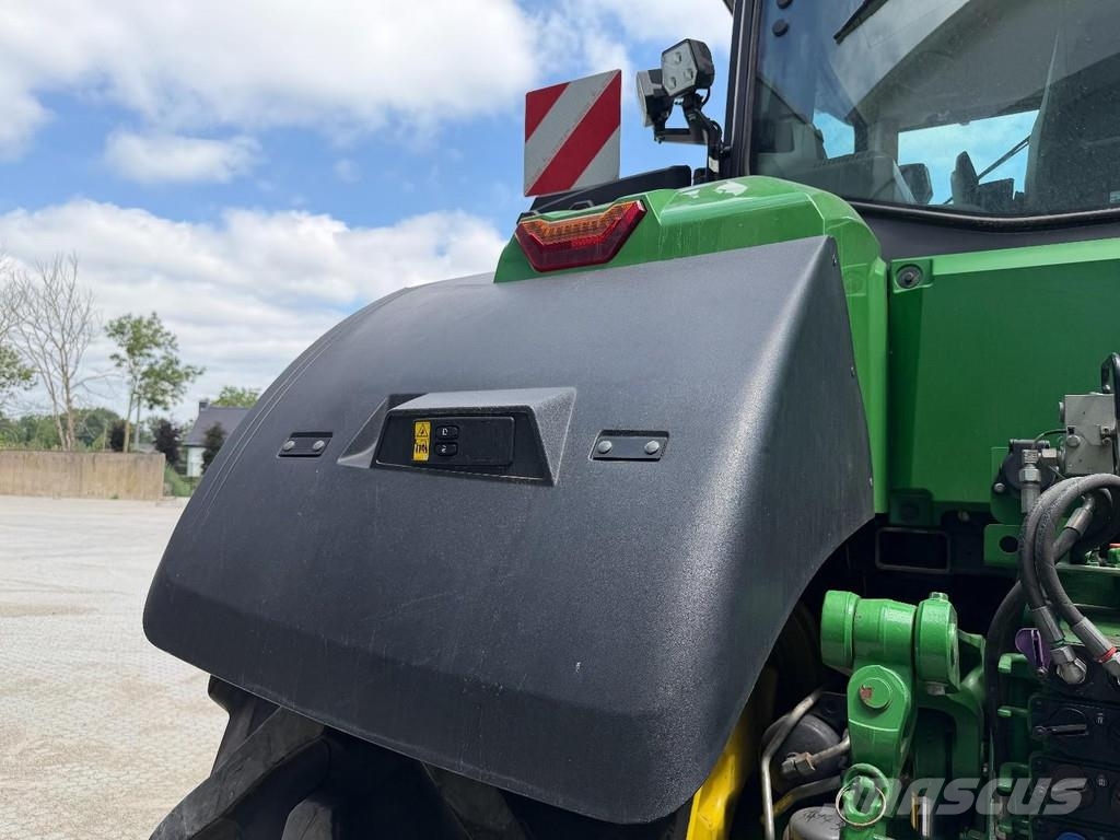 John Deere 8R 370 Trattori