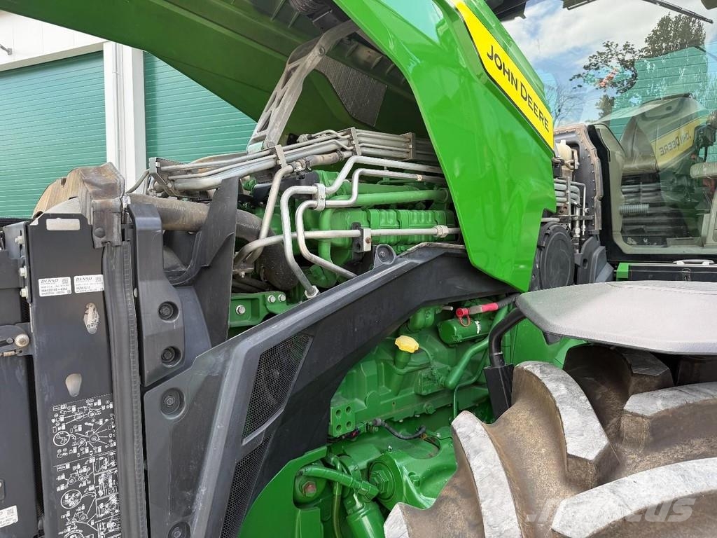John Deere 8R 370 Trattori