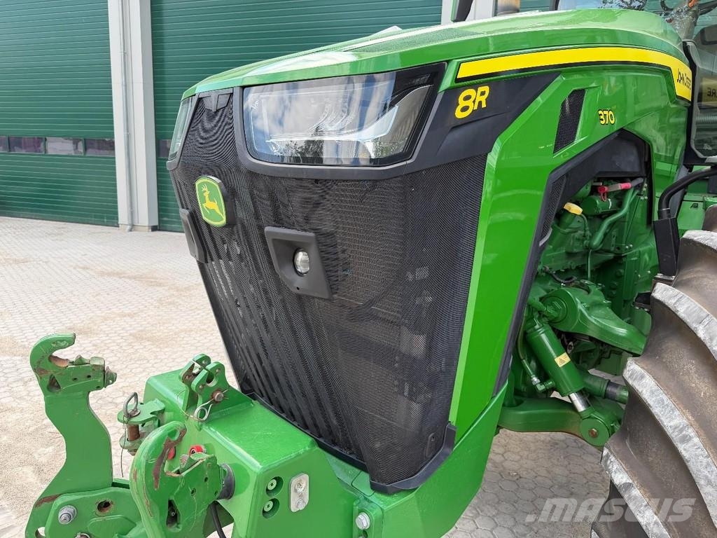 John Deere 8R 370 Trattori