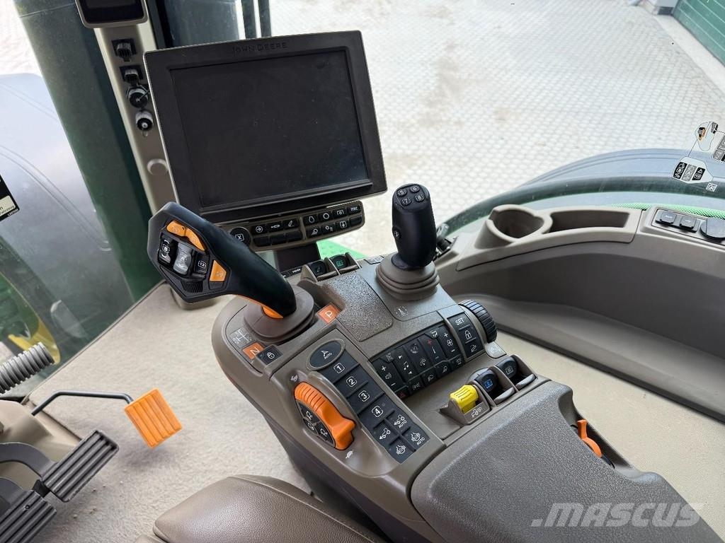 John Deere 8R 370 Trattori