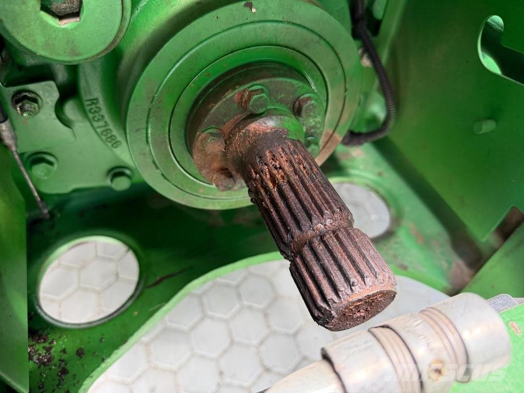 John Deere 8R 370 Trattori