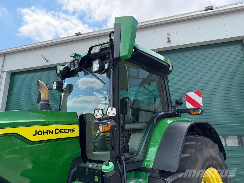 John Deere 8R 370 Trattori