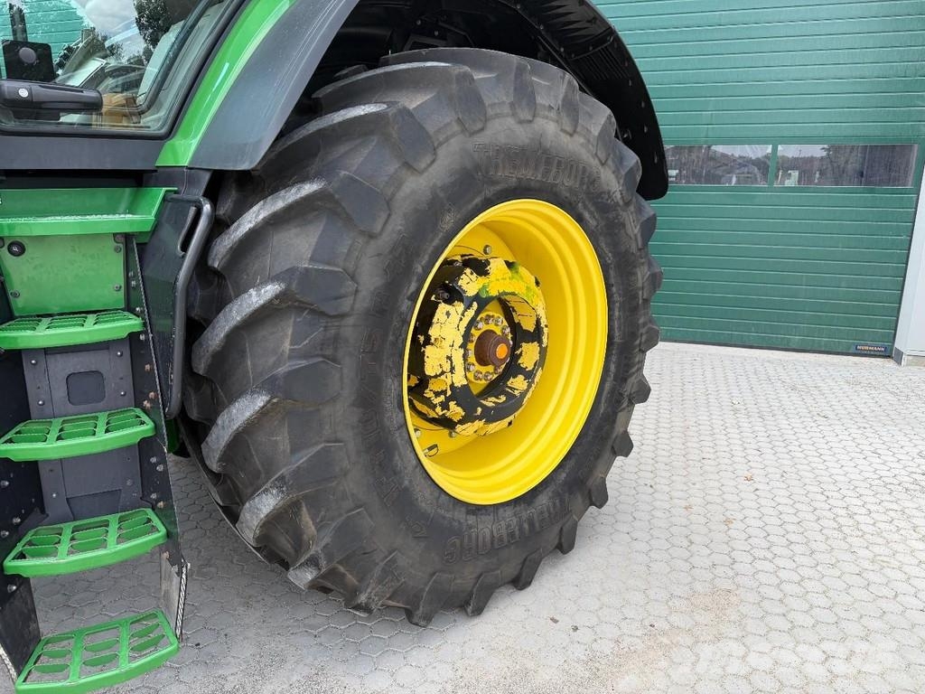John Deere 8R 370 Trattori