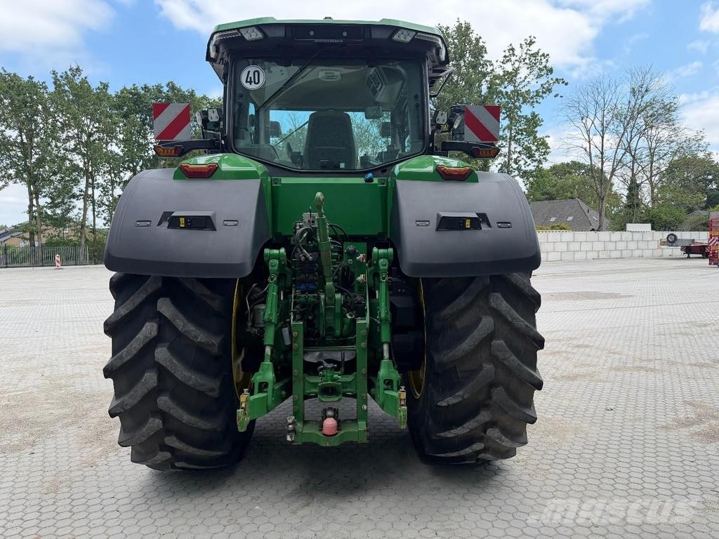 John Deere 8R 370 Trattori
