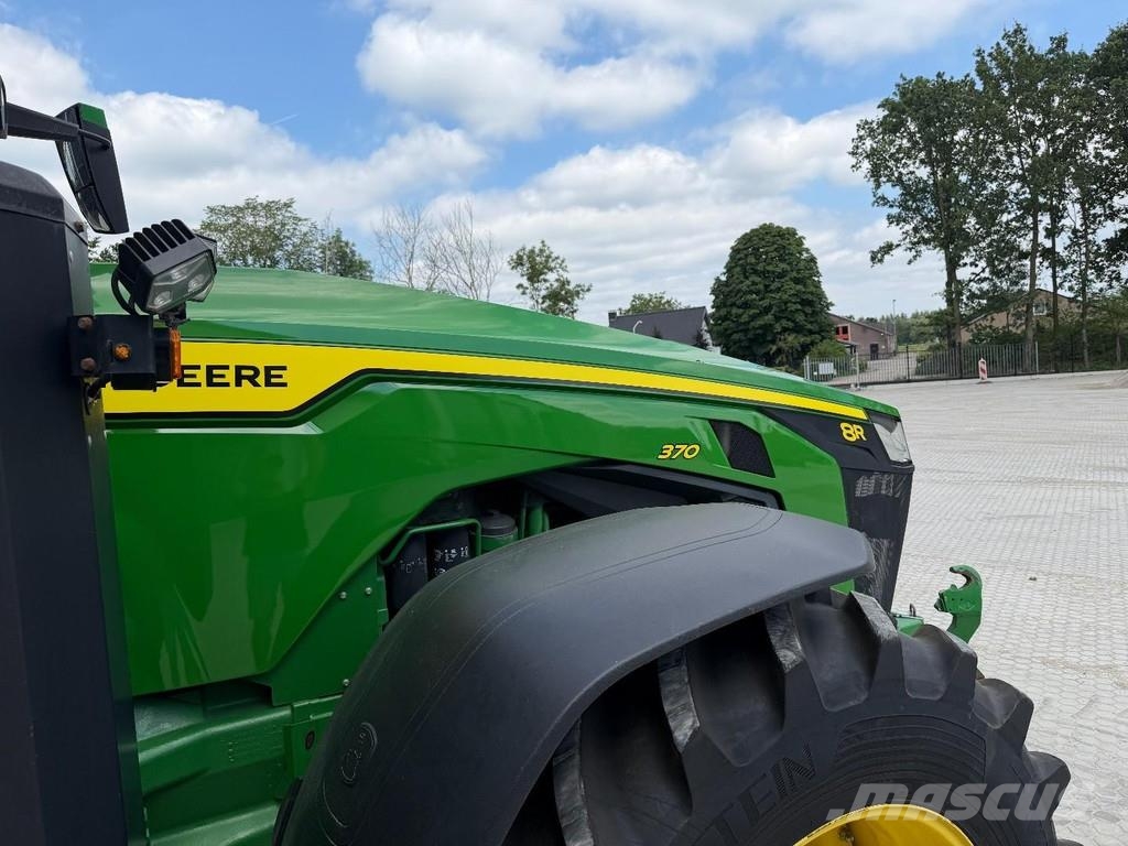 John Deere 8R 370 Trattori