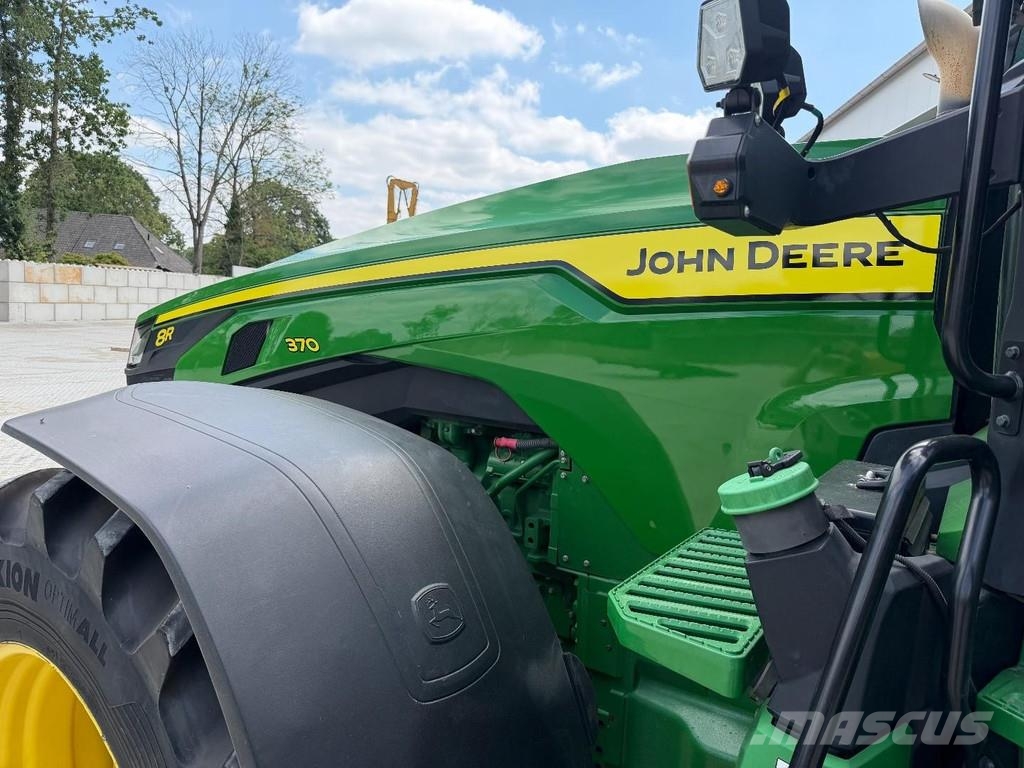 John Deere 8R 370 Trattori