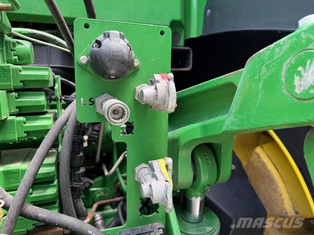 John Deere 8R 370 Trattori